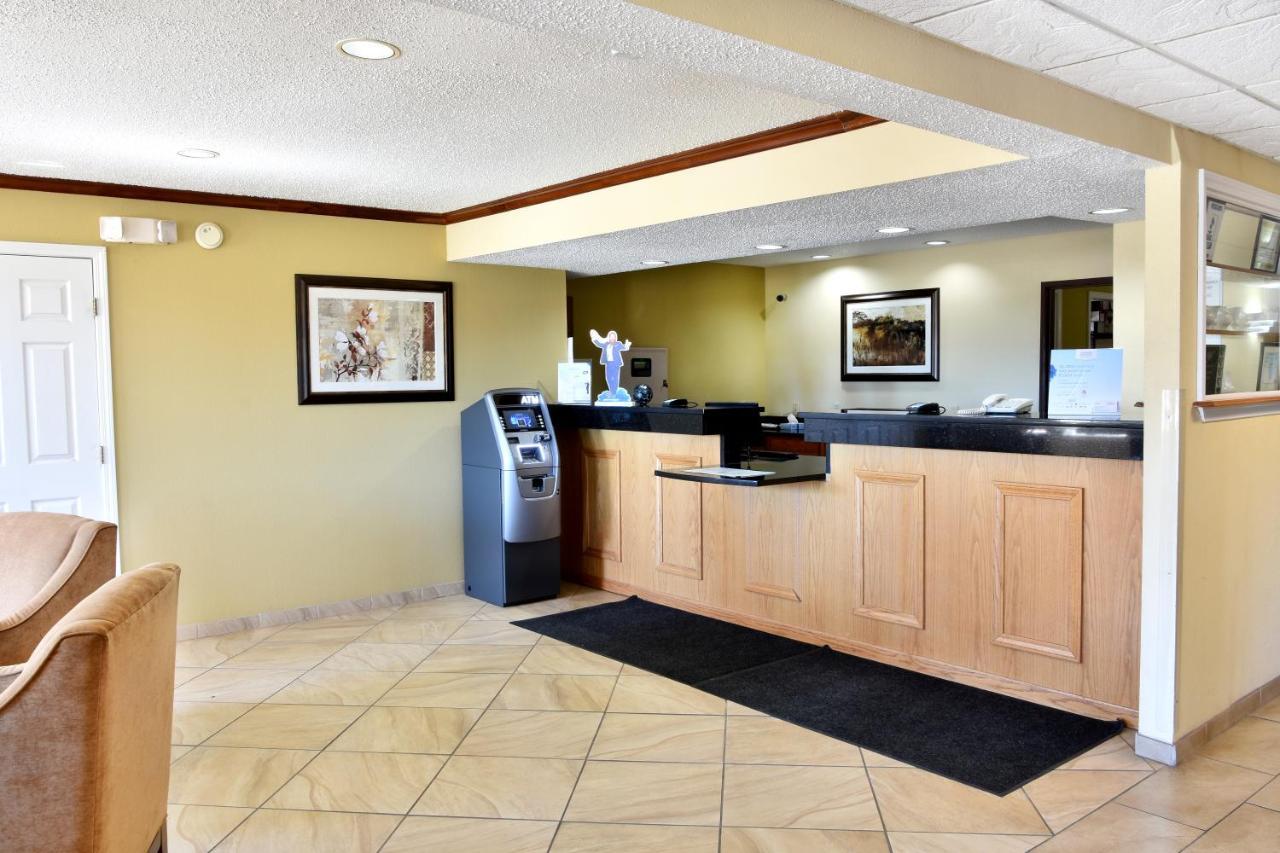 Baymont By Wyndham Robinson Exterior foto